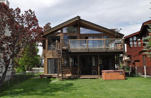Tahoe Keys House | Aloha in the Tahoe Keys
