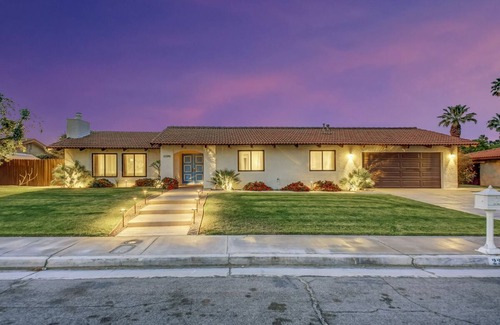 Palm Springs House | Aloha Palm Springs - with Private Casita - #STaYHeRe