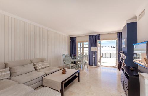 Marbella Apartment | Aloha Pueblo with sea views