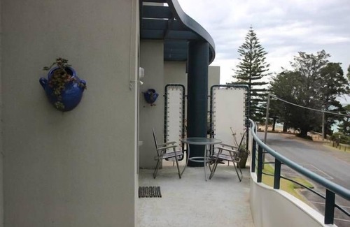 Cowes Apartment | ALOHA THE WAVES COWES FORESHORE