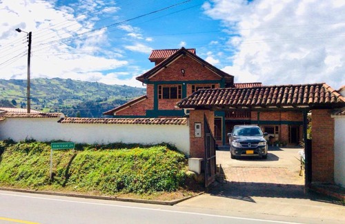 Macheta House | Alojamiento Blue Sky
