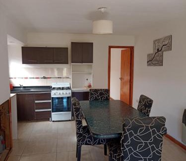 Tres Arroyos House | Alojamiento Delia