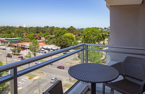 Cantegril Apartment | Alojamiento en Bellagio Tower, Piscina Climatizada