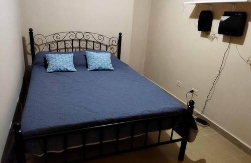 Pueblo Nuevo Apartment | Alojamiento Entero, Cómodo y Céntrico, 1 Dormitorio, Sala Comedor, Cocina y Baño