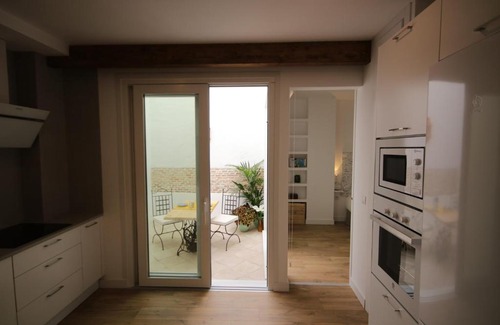 Historic Center of Estepona Apartment | Alojamiento Tukasa