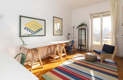 Vanchiglietta Apartment | Along PO Riverview Roomy Flat x4 FREE PARKING