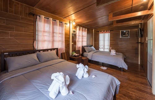 Kaeng Krachan Hotel | Alongkorn Farm and Resort