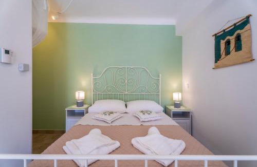 Lefkes House | Aloni Stone Studio with Private Parking