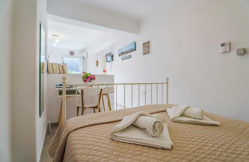Lefkes House | Aloni Stone Studio with Private Parking