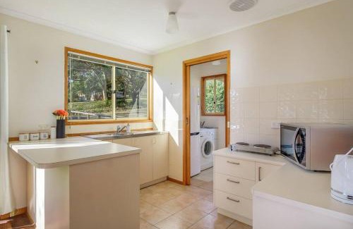 Alonnah House | Alonnah Bruny Island Views