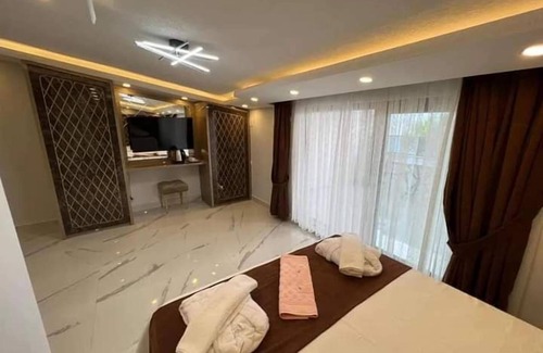 Kucukkuyu Hotel | Alp Ateş Suit