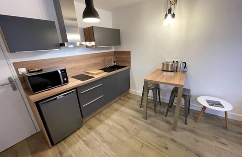 Chartres Apartment | ALP Chartres - Parking Studio Inclus - lit 160x200