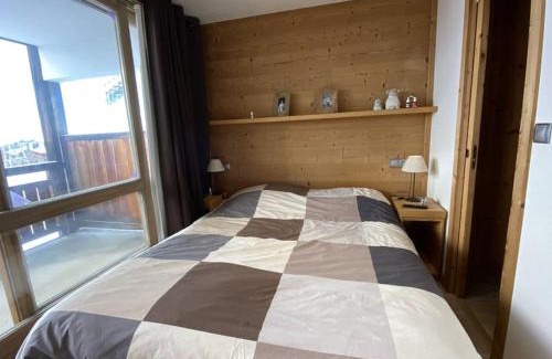 Cognet Apartment | Alpe d'Huez Houses - Chez Julie - Chalet des Roches - Duplex, SUR les pistes de 3 chambres !