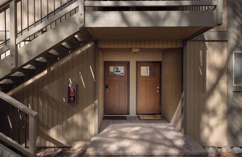 Century West Condo | Alpenglow Haus - Stay for 4!