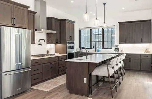 Winter Park Ski Chalet | Alpenglow Retreat | Riverfront Downtown HotTub