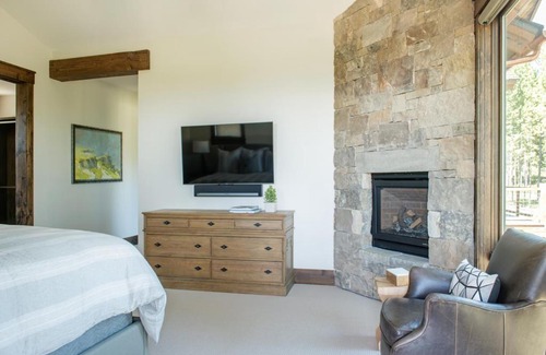Spanish Peaks House | Alpenglow