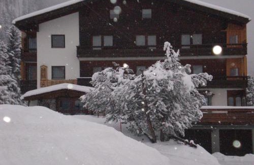 Laehn House | Alpenhof "alt Lähn"