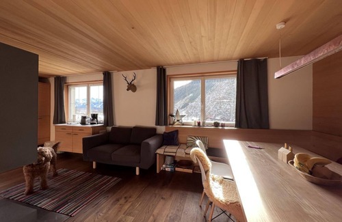 Schildlehen Apartment | Alpenrose Boutique Chalet - apartment/apartment, bathroom, WC, 3 bedrooms