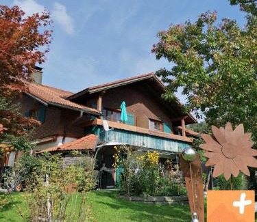 Bad Oberdorf Apartment | Alpenstyle Ferienwohnung mit Südbalkon in Geisteier's Hüs