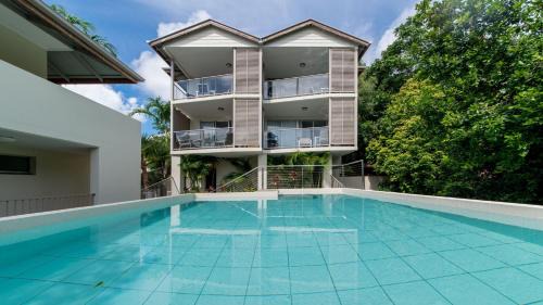 Airlie Beach Apartment | Alpha 8 on Waterson - Airlie Beach