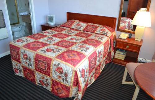Cow Hollow Hotel | Alpha Inn and Suites