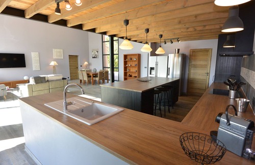 Plan-d'Orgon Villa | Alpilles Luberon, air conditioning, heated pool, 9 bedrooms 7 bathrooms