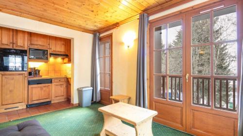 Mont-de-Lans Apartment | Alpina Lodge 23 - Appt pied des pistes 6 pers