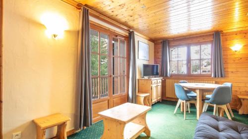 Mont-de-Lans Apartment | Alpina Lodge 23 - Appt pied des pistes 6 pers