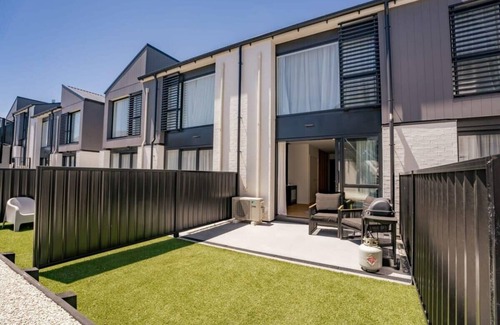 Albert Town Apartment | Alpine Adventurer's Abode