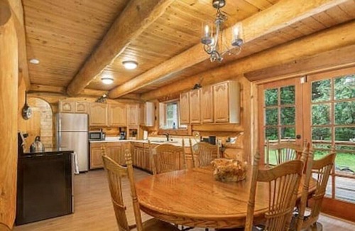 Ashford Cabin | Alpine Cabin, Ashford