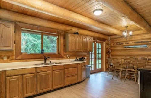 Ashford Cabin | Alpine Cabin, Ashford