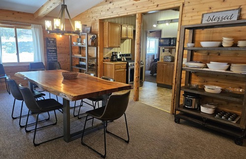 Nathrop Cabin | Alpine Cabin at Deer Valley Ranch. Family friendly w/resort amenities included
