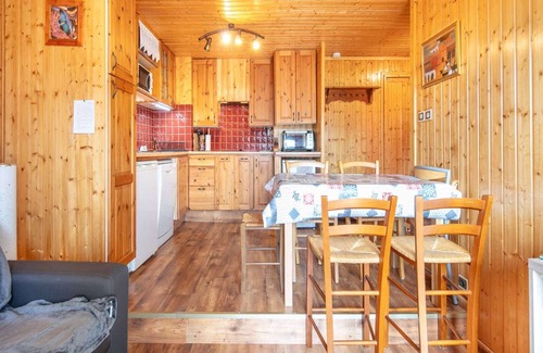 Chamrousse Apartment | Alpine Comfort with Balcony Views