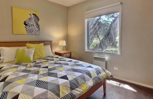 Dinner Plain Ski Chalet | Alpine Edge