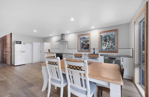 Merrijig House | Alpine Edge Retreat - Gateway to Mount Buller