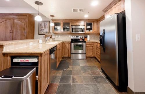 North Park City House | Alpine Haven Retreat Ski-In Ski-Out Oasis Pool