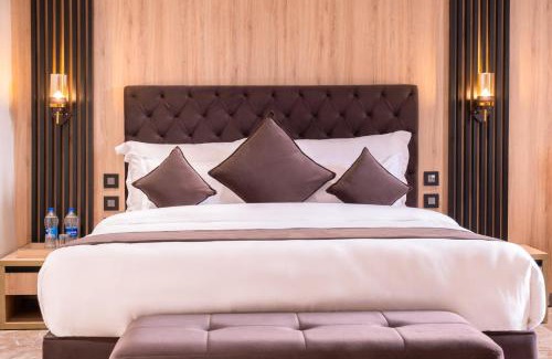 Sidhpur Hotel | Alpine hotel and villas