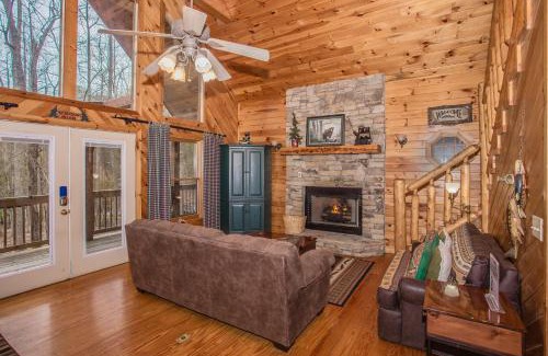 Townsend House | Alpine Joy-Hot Tub, Pond Access ,Cozy Cabin Retreat in the Smokies