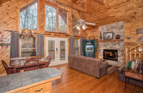 Townsend House | Alpine Joy-Hot Tub, Pond Access ,Cozy Cabin Retreat in the Smokies