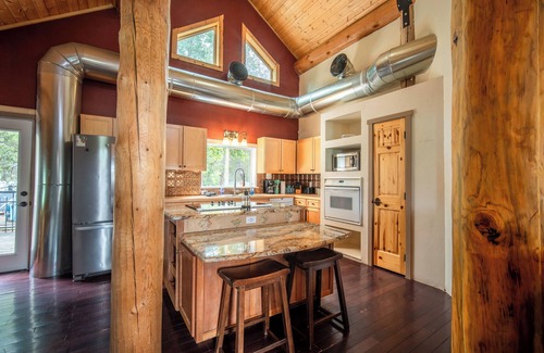 Cascade Hotel | Alpine Lodge and RV