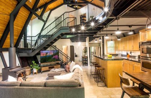 Glacier House | Alpine Lodge