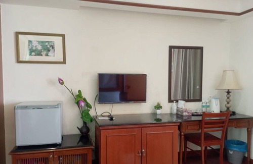 Batu Dua Ski Chalet | Alpine LXPD Full Seaview Water Chalet