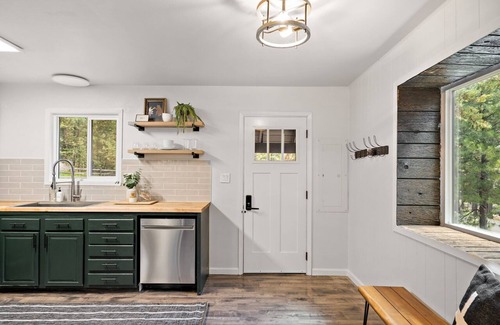 McCall Cabin | Alpine Nine - Modern, cozy cabin in the woods close to town