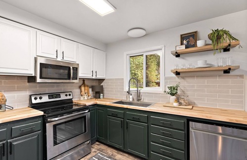 McCall Cabin | Alpine Nine - Modern, cozy cabin in the woods close to town