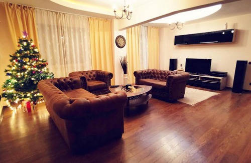 Sinaia Apartment | Alpine Penthouse
