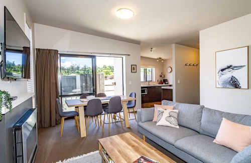 Ohakune House | Alpine Place - Spa and Mountain Views