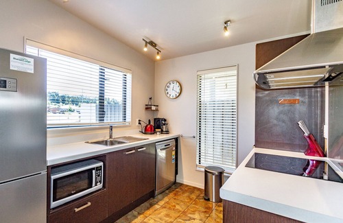 Ohakune House | Alpine Place - Spa and Mountain Views