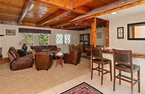 Upper Moonridge House | Alpine Skies by Destination Big Bear : Peaceful Setting in Moonridge! Walk to Bear Mtn and the National Forest!