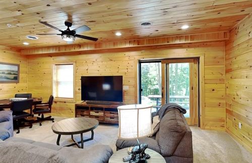 McHenry House | Alpine Valley