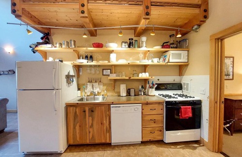 Mazama Cabin | Alpine View Cabin at Timberline Meadows in Mazama